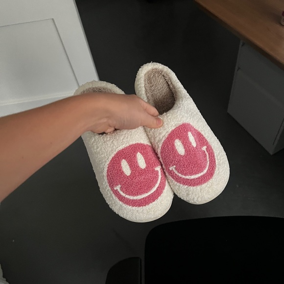 Cozy Pink Smiley Face Slippers - Picture 1 of 3